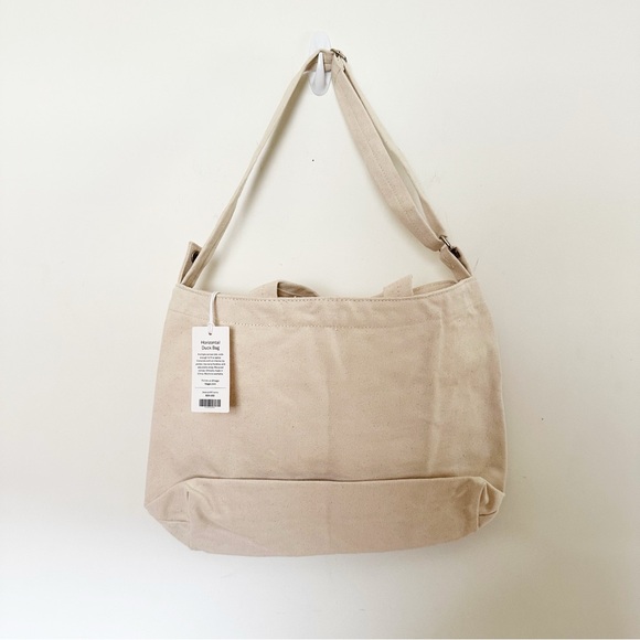 Urban Outfitters BAGGU X Jessica Williams Horizontal Duck Bag - Picture 6 of 8